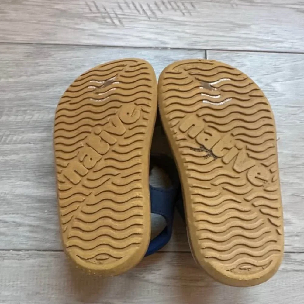 Native Toddler Sandals, Size 7.5-8 - Picture 5 of 5